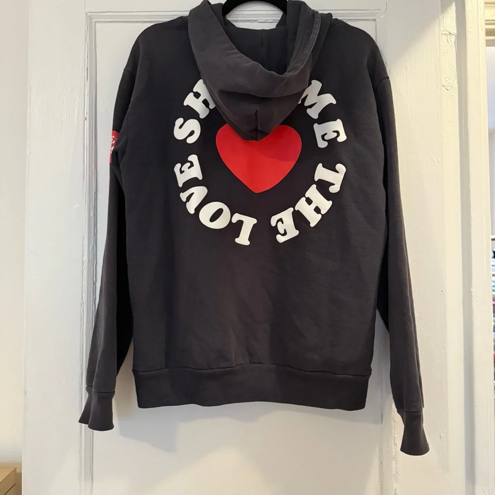 Talentless Show Me the Love Hoodie Size M - Picture 1 of 8